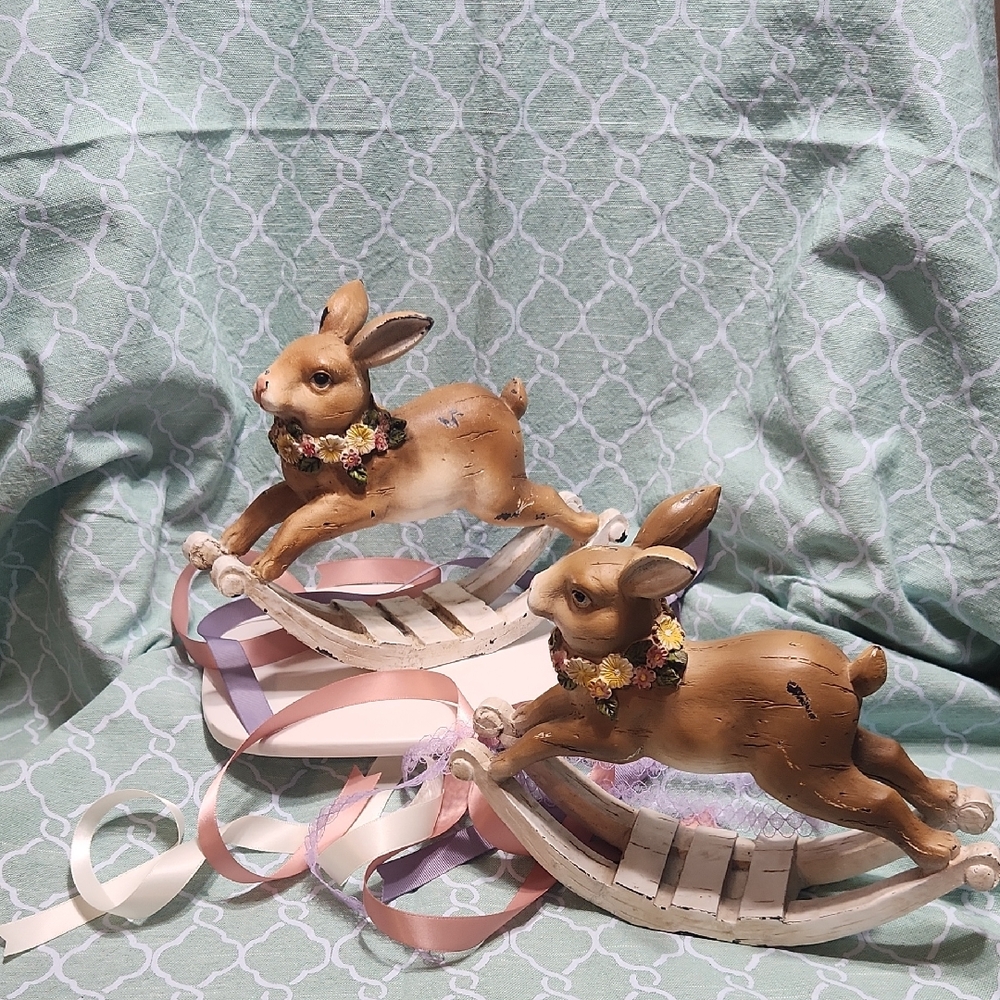 ADORABKE DESTRESSED ROCKING RABBITS.